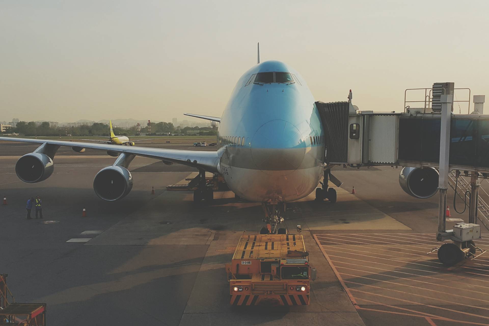 Airport-to-Door Services